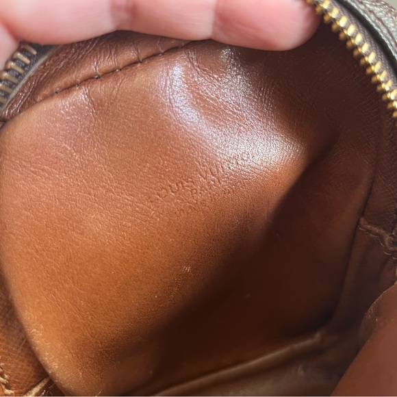 Unisex Louis Vuitton Mini Danube In monogram - Picture 11 of 16